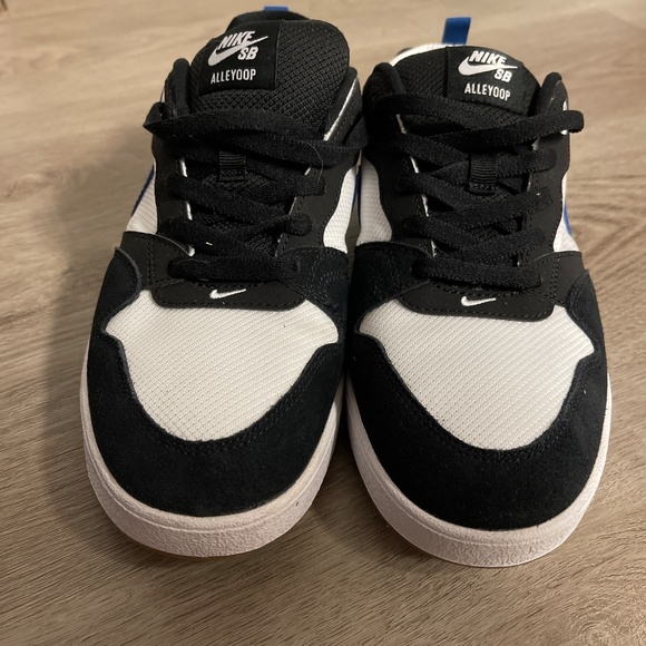 Nike SB - Picture 2 of 5